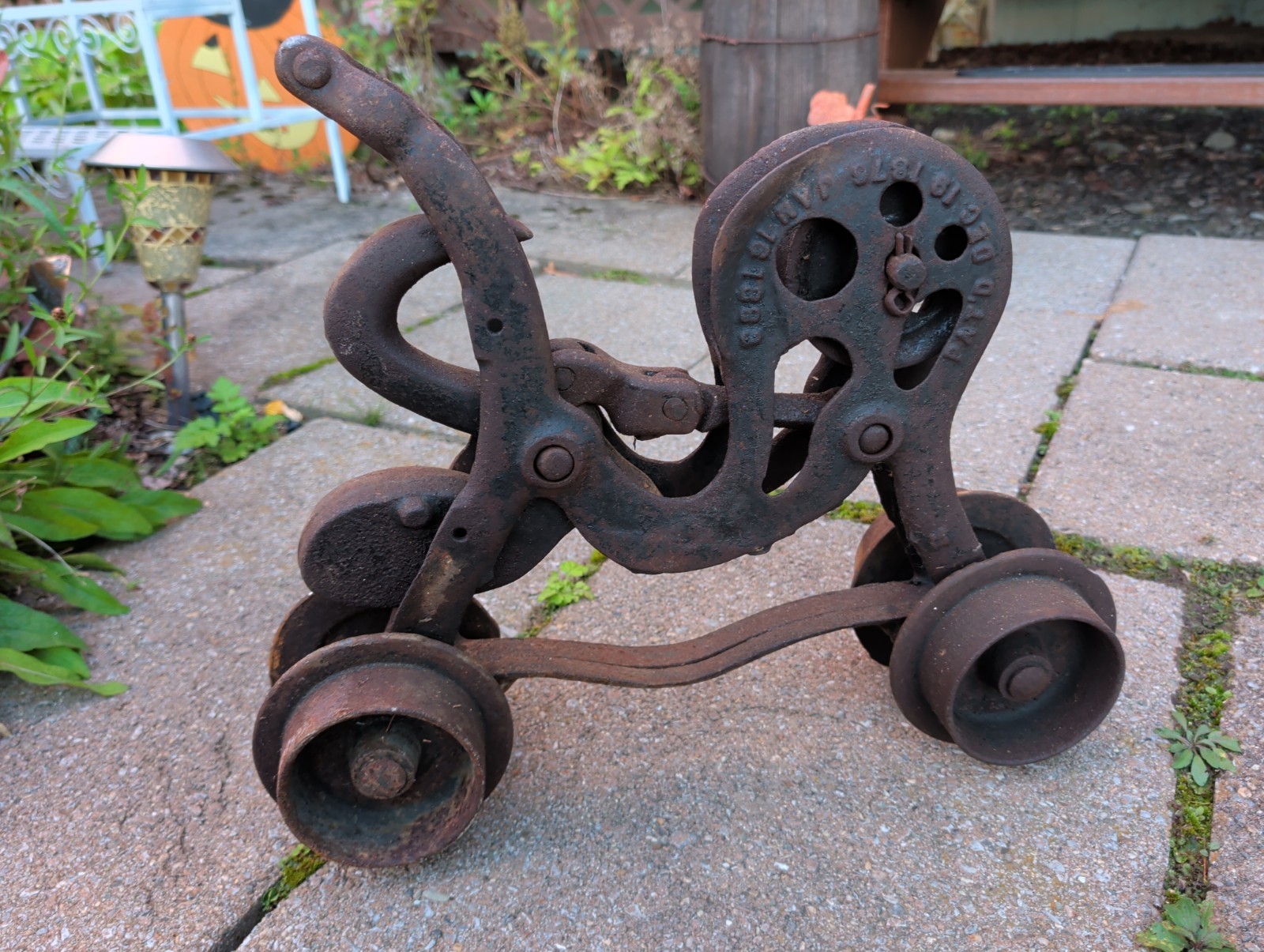 Antique 1886 Cast Iron Hay Trolley Carrier Repurpose Barn Door Slider 