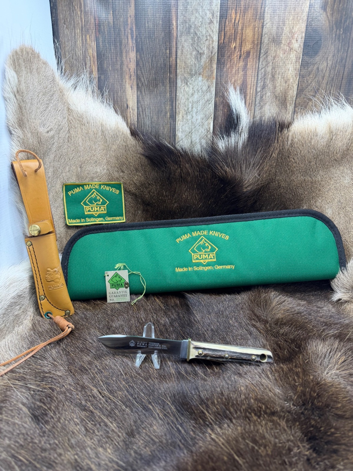 1986 Puma 6397 Hunter's Pal Knife Stag & Leather Sheath Puma Green Pouch - Mint+ 1986 Puma 6397 Hunter's Pal Knife Stag & Leather Sheath Puma Green Pouch - Mint+