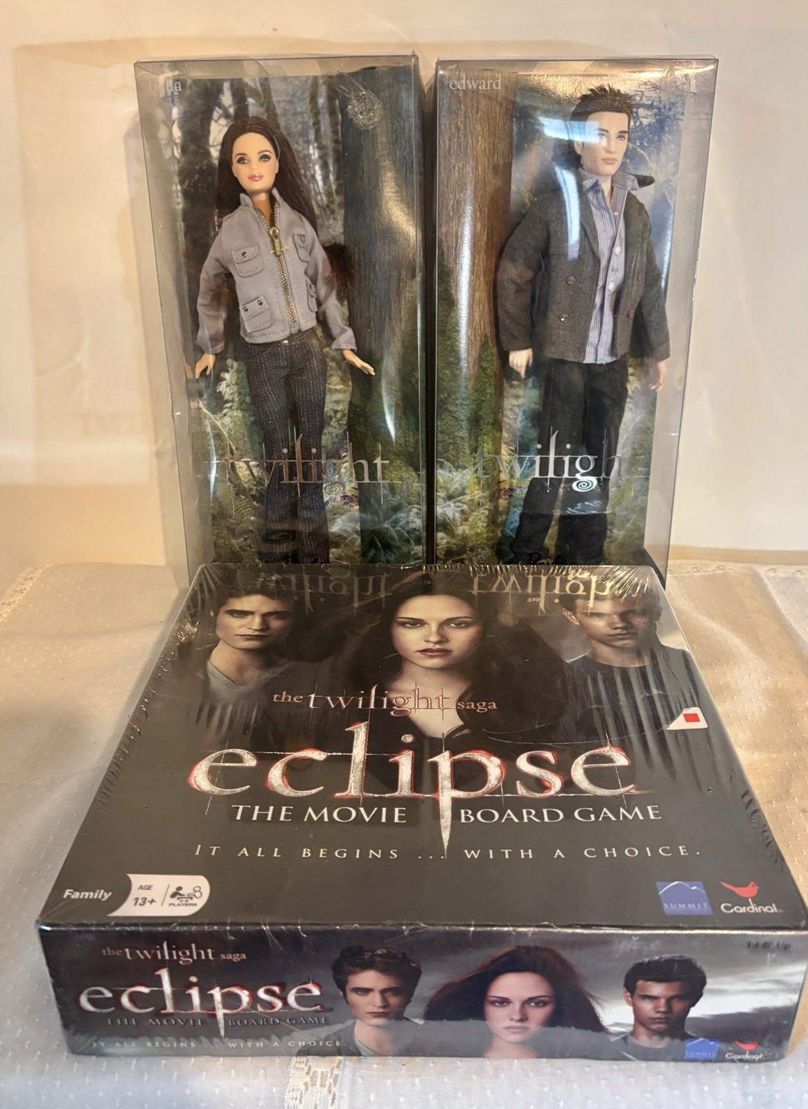 New Twilight Barbie Doll Set Pink Label Edward & Bella +New Twilight Board Game