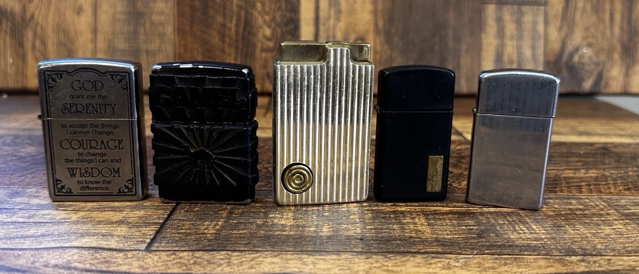 VINTAGE LIGHTER LOT ZIPPO PAC(Musical Lighter)  READ DESCRIPTION BELOW