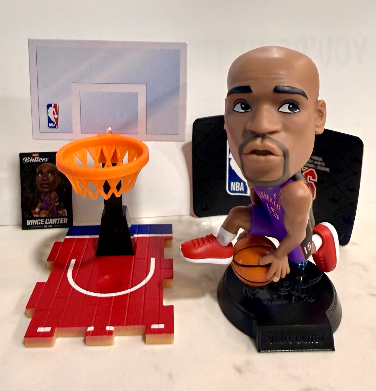 Zuru Ballers NBA Rare Vince Carter Basketball Figure w/ Hoop & Court Accessories Zuru Ballers NBA Rare Vince Carter Basketball Figure w/ Hoop & Court Accessories