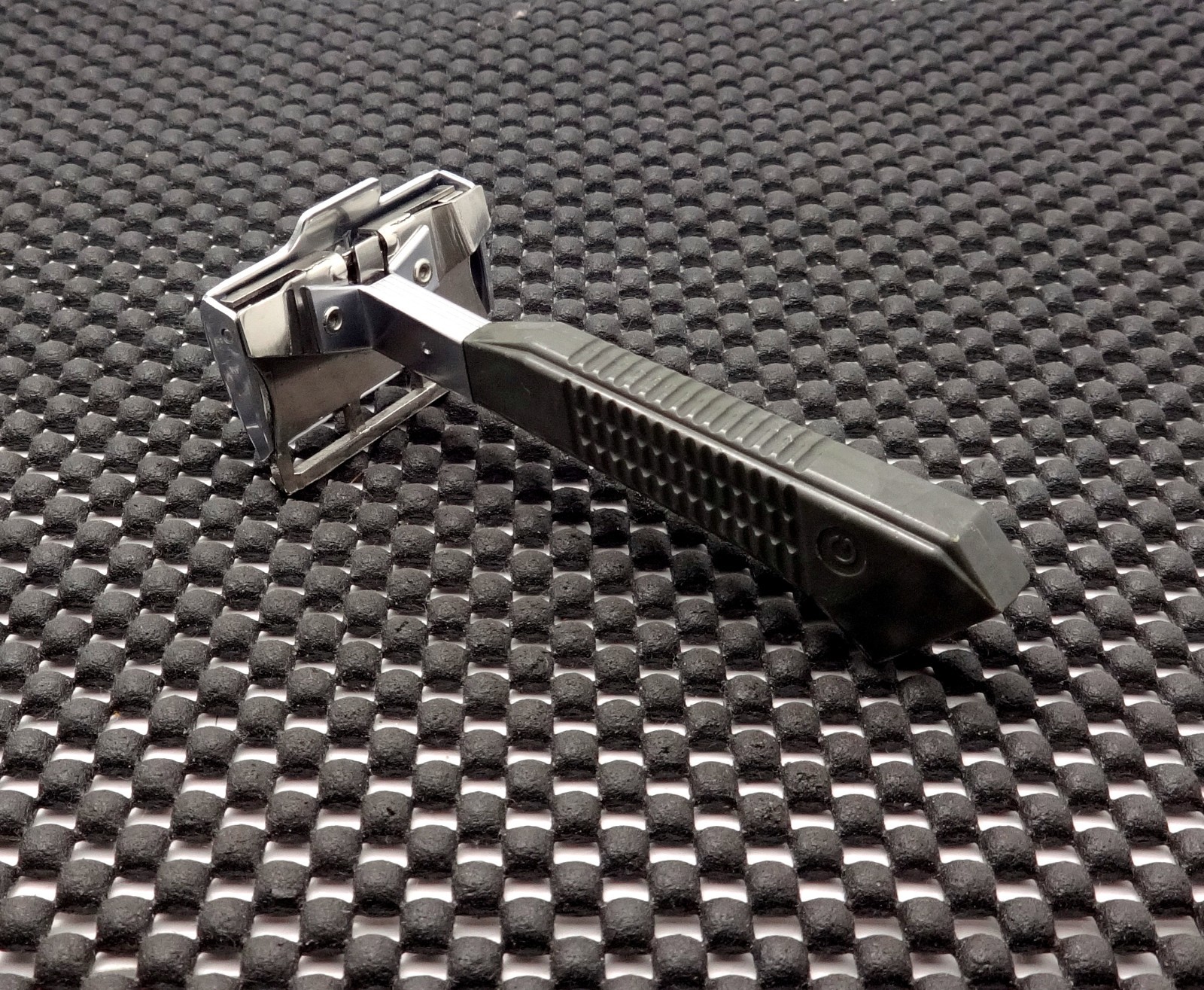 Vintage GEM Feather Weight Single Edge Safety Razor Stunning & Clean Vintage GEM Feather Weight Single Edge Safety Razor Stunning & Clean