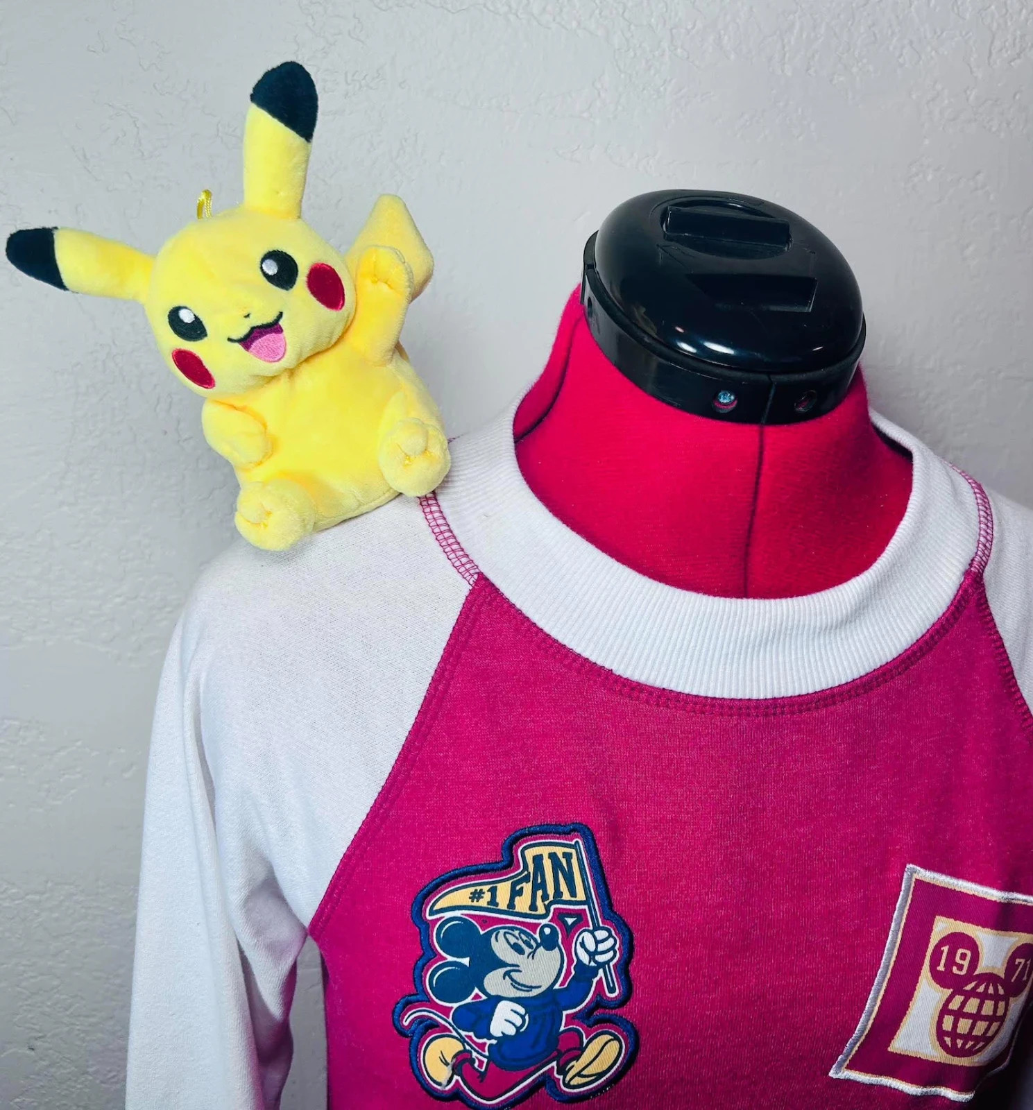 Custom Pikachu Pokemon Go Magnetic Shoulder Pal Buddy Plush Costume Dress Up 5" Custom Pikachu Pokemon Go Magnetic Shoulder Pal Buddy Plush Costume Dress Up 5"