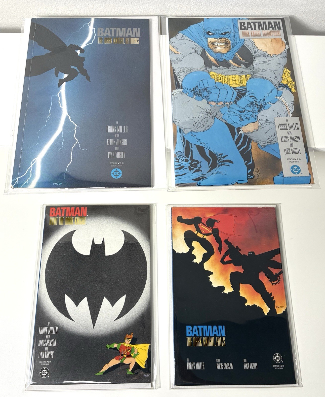 Batman The Dark Knight Returns 1 - 4 (VF) 1986 Complete Set / Rare Newsstand Batman The Dark Knight Returns 1 - 4 (VF) 1986 Complete Set / Rare Newsstand