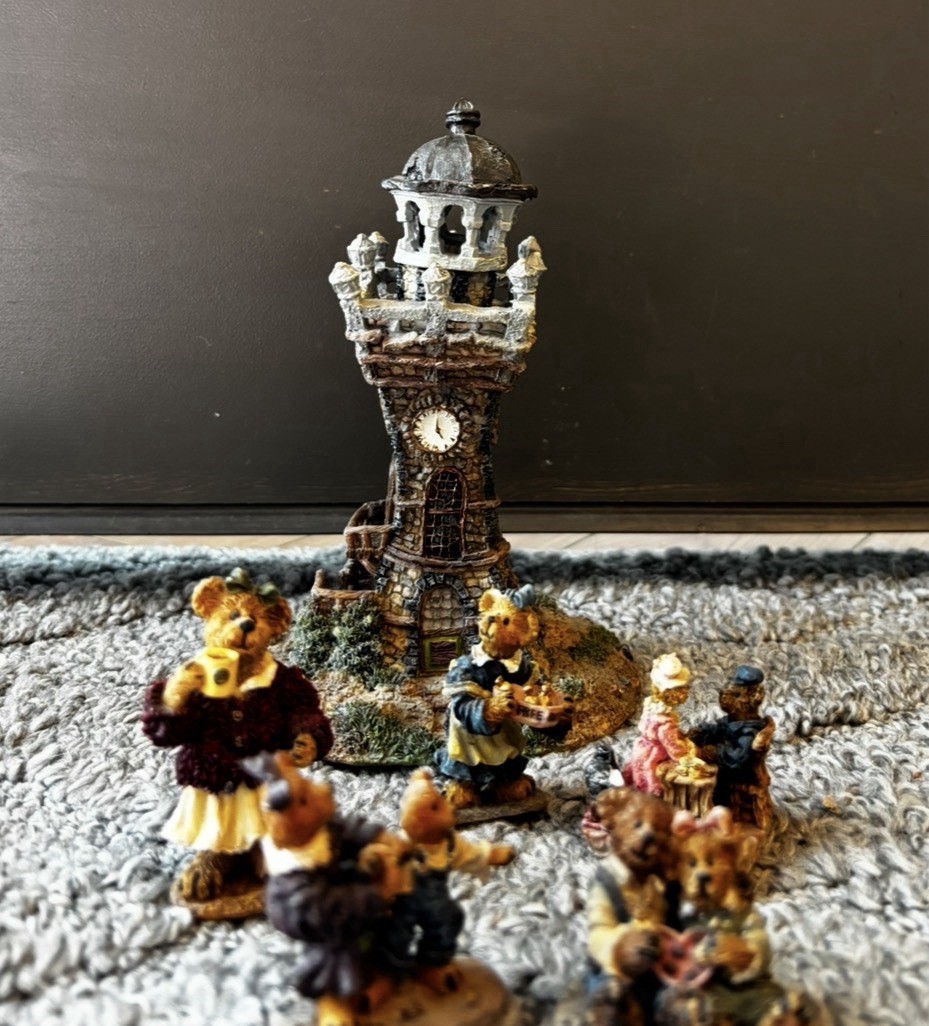 Boyd’s Bearly Built Villages “Little Ben Clock Tower”, Style #19803