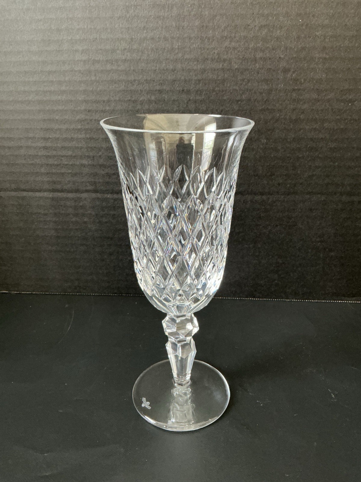 Vtg Waterford Crystal Crosshaven Ice Tea Glass Goblet 8” Tall & 3.5” Wide Signed Vtg Waterford Crystal Crosshaven Ice Tea Glass Goblet 8” Tall & 3.5” Wide Signed