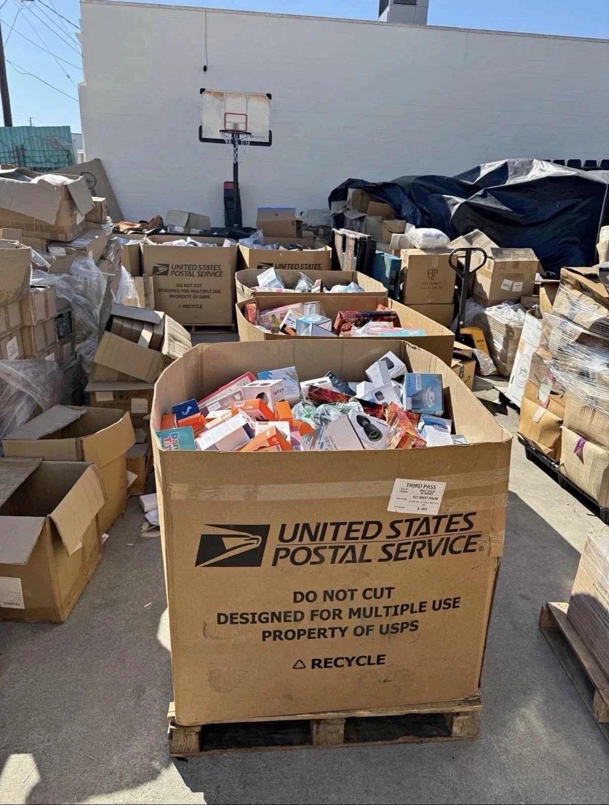 Assorted Retail Overstock Mystery Box – Amazon, Target & TJ Maxx Small Lot