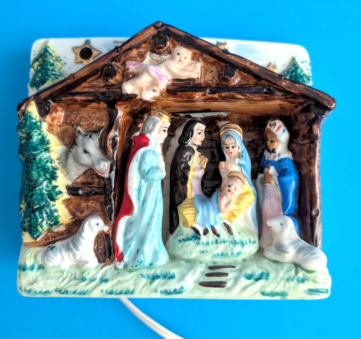 Vintage MCM Porcelain/Ceramic Nativity Manger Scene Plug-in Lamp, 5"x4.75" Japan Vintage MCM Porcelain/Ceramic Nativity Manger Scene Plug-in Lamp, 5"x4.75" Japan