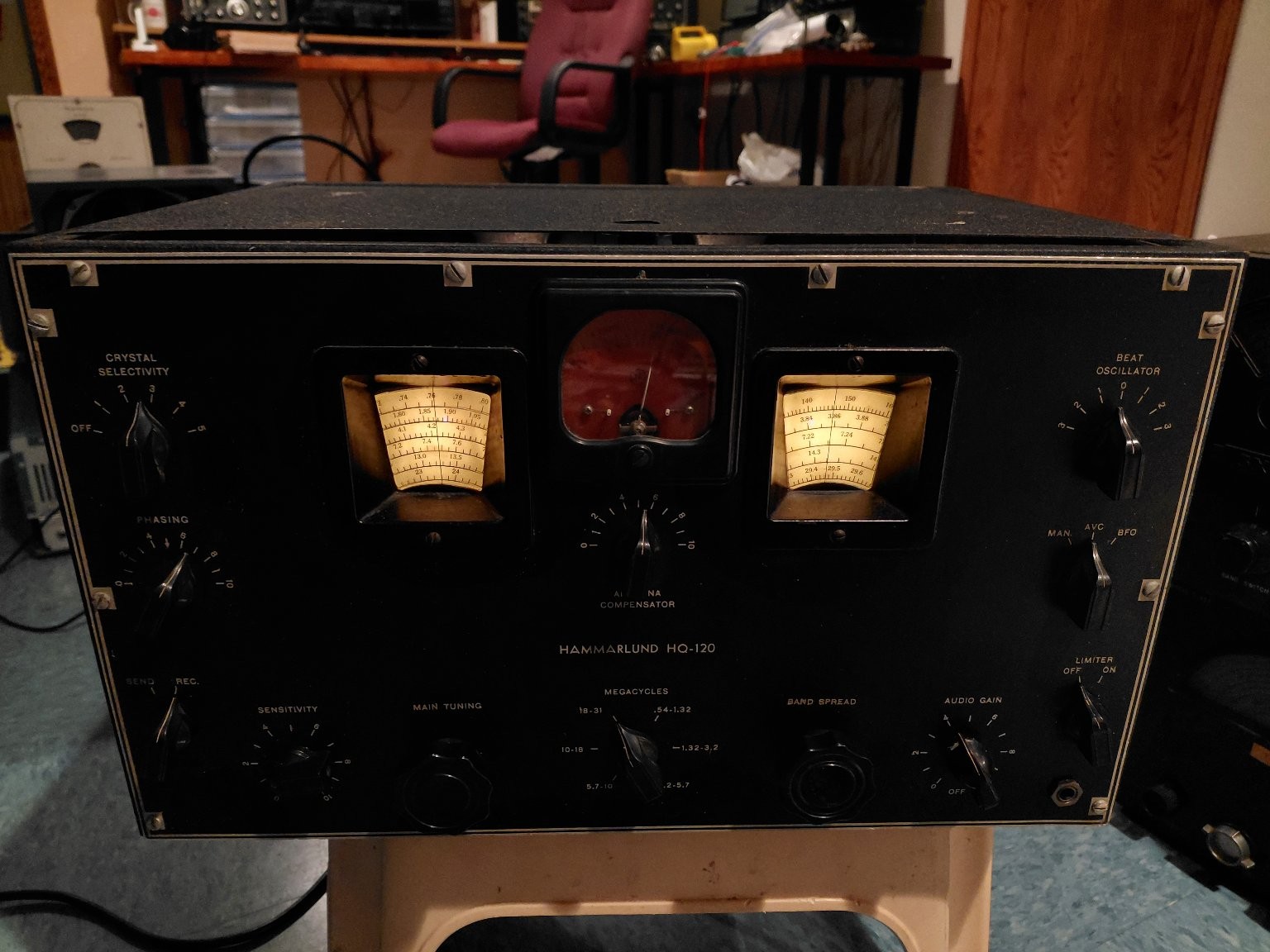 Vintage Hammarlund HQ-120 Tube Radio Receiver Communications Shortwave Untested Vintage Hammarlund HQ-120 Tube Radio Receiver Communications Shortwave Untested