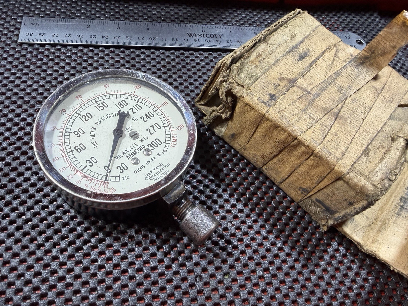 1920 - 1940 Vilter Mfg Ammonia Pressure Gauge Pre-WWII Jas P Marsh, Cap Untested 1920 - 1940 Vilter Mfg Ammonia Pressure Gauge Pre-WWII Jas P Marsh, Cap Untested