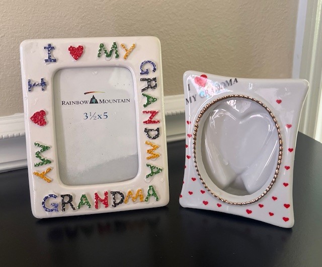 Vintage Set of 2 Ceramic Frame Pictures Hold White "I LOVE MY GRANDMA"