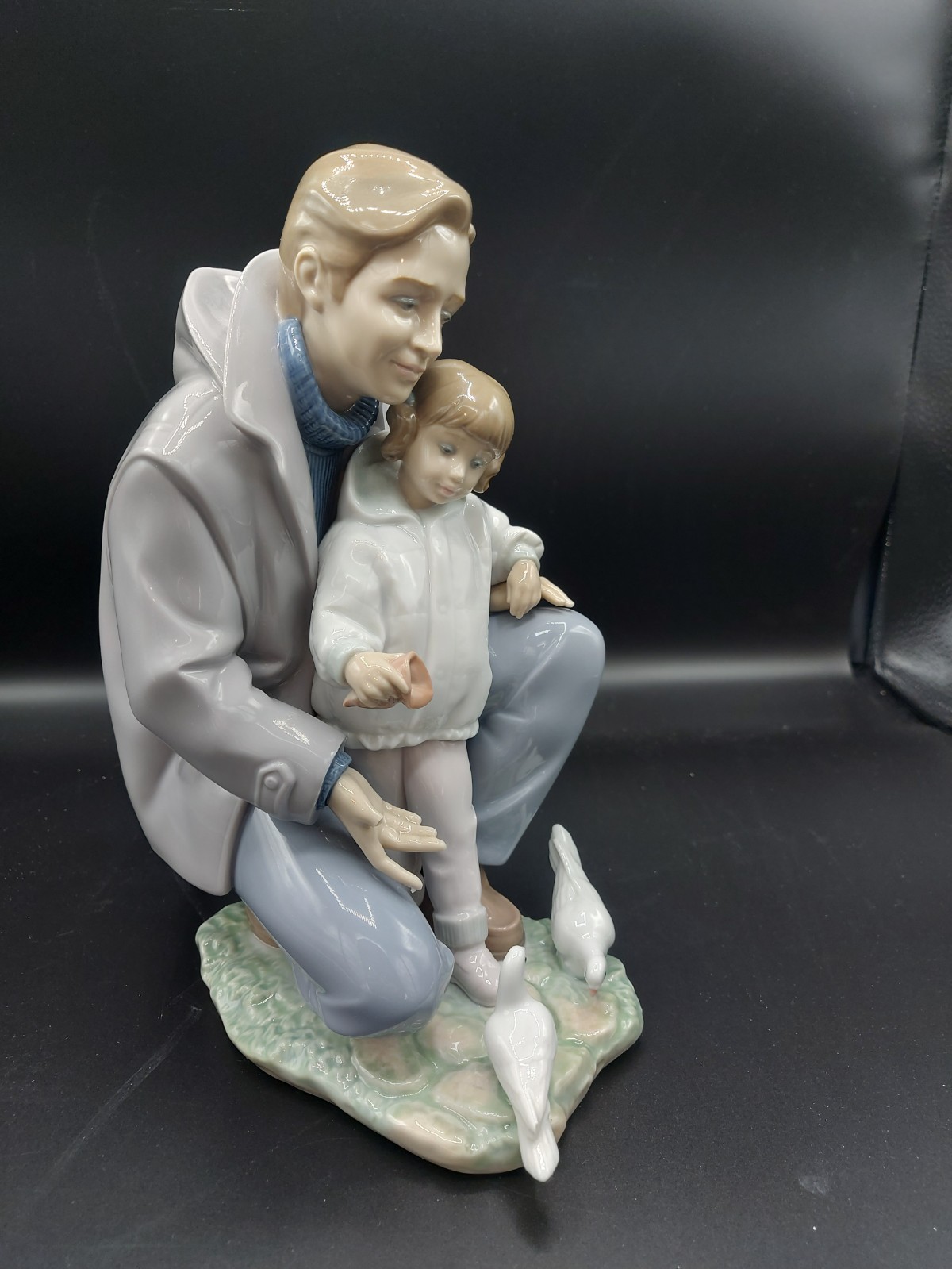 Lladro A Day With Dad 10.5" Figurine with original Packaging Lladro A Day With Dad 10.5" Figurine with original Packaging