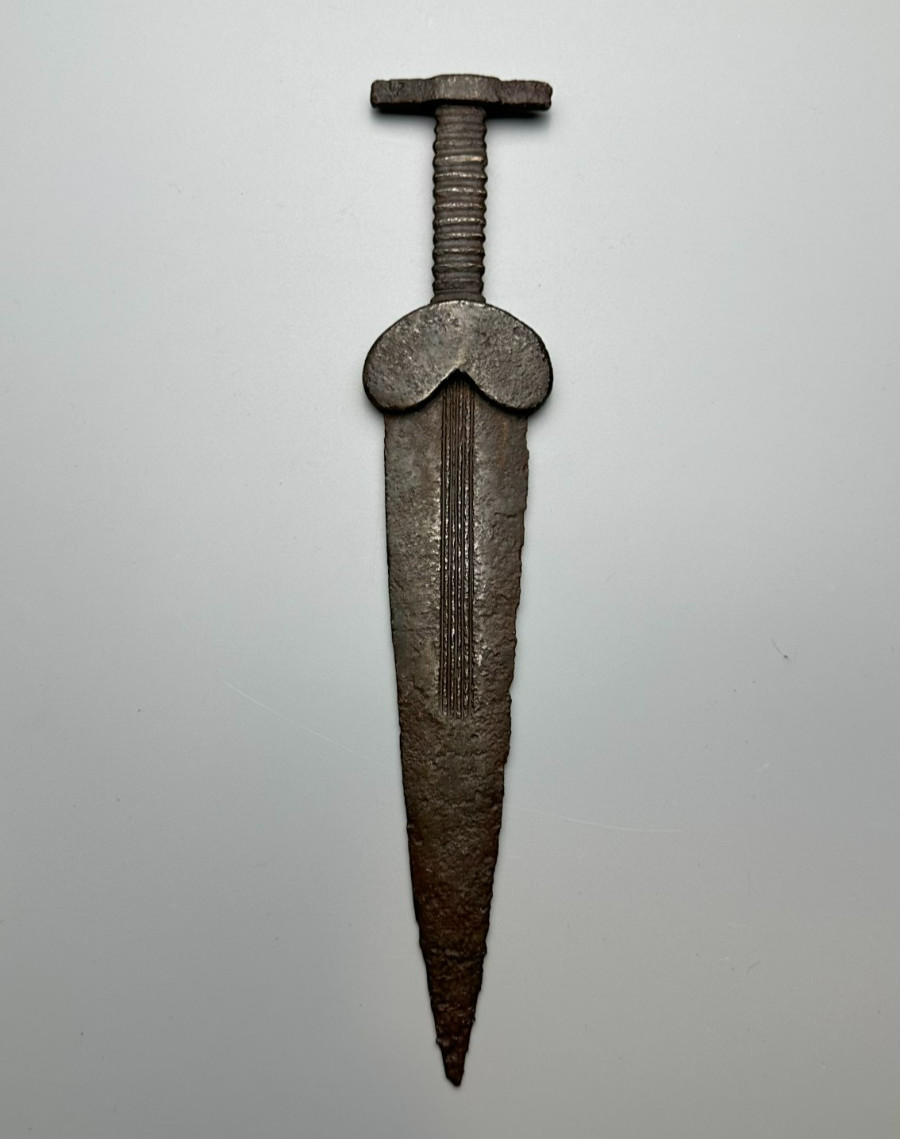 Scythian Zoomorphic Dagger With Akinak Ornamentation, 6th–5th centuries BCE Scythian Zoomorphic Dagger With Akinak Ornamentation, 6th–5th centuries BCE