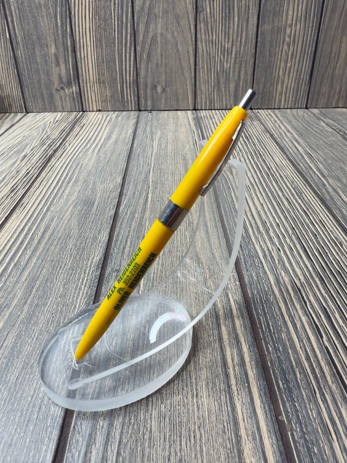 Vintage Yellow Dekalb XL Retractable Ballpoint Pen Vintage Yellow Dekalb XL Retractable Ballpoint Pen