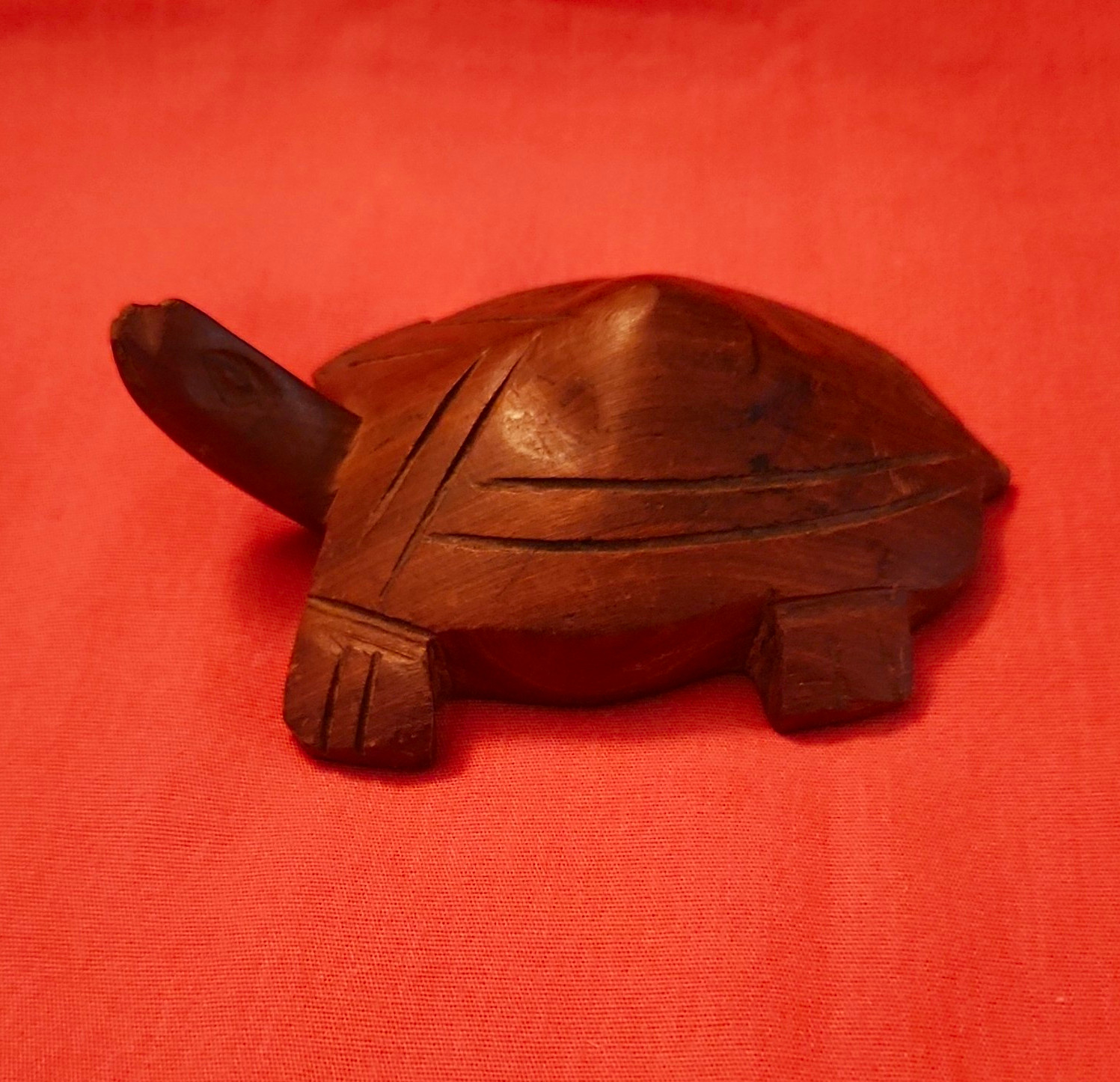 Handmade Hand Carved Wooden Turtle Reptile Figurine - Made in Kenya Handmade Hand Carved Wooden Turtle Reptile Figurine - Made in Kenya