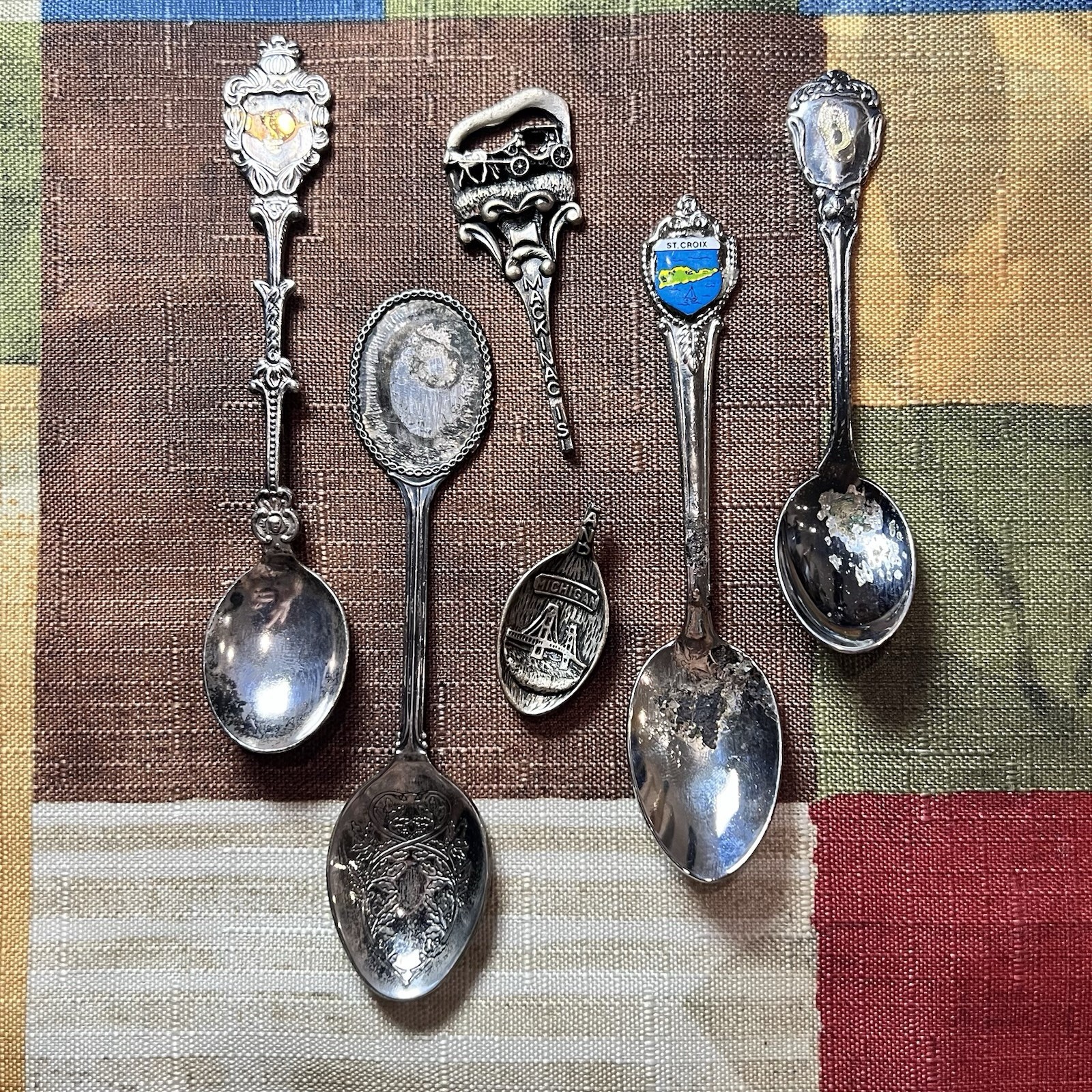 5 Souvenir Spoons Lot, St.Croix, Mackinac Island, Needs Love 5 Souvenir Spoons Lot, St.Croix, Mackinac Island, Needs Love