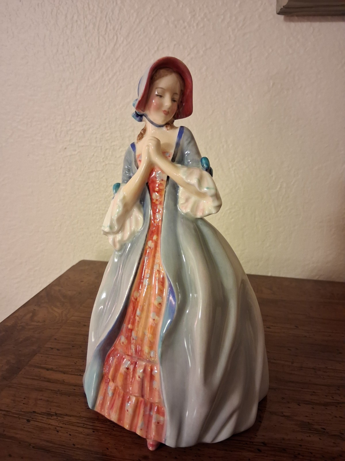 Vintage Royal Doulton Figurine Deidre HN2020 Vintage Royal Doulton Figurine Deidre HN2020