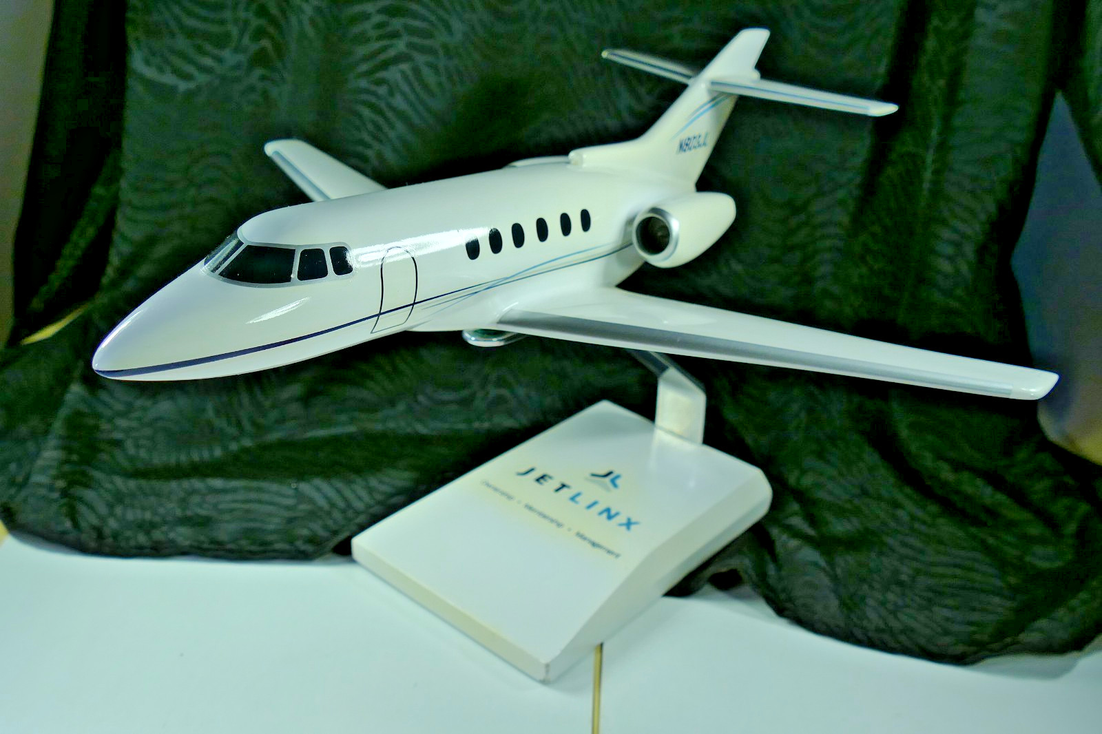 Jet Linx Beechcraft Hawker 800A N803JL Desk Display Corporate Jet Model Airplane