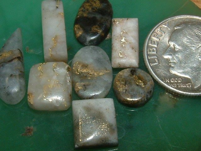 8 PIECE LOT GOLD QUARTZ CABOCHON 15.9 CARATS GOLD NUGGET JEWELRY 8 PIECE LOT GOLD QUARTZ CABOCHON 15.9 CARATS GOLD NUGGET JEWELRY