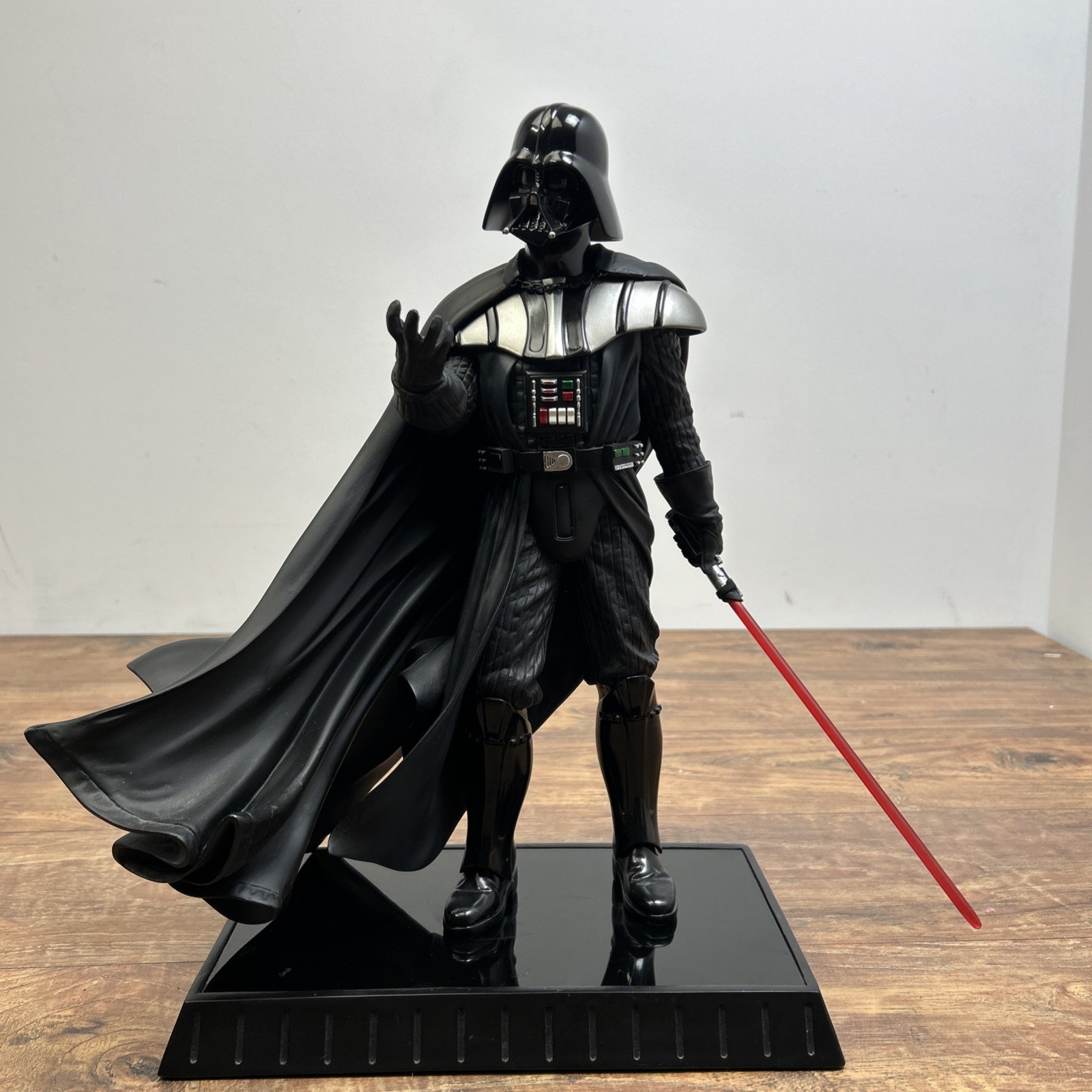 Star Wars 2005 Darth Vader Gentle Giant Studios 0527/7500 Limited Statue Star Wars 2005 Darth Vader Gentle Giant Studios 0527/7500 Limited Statue