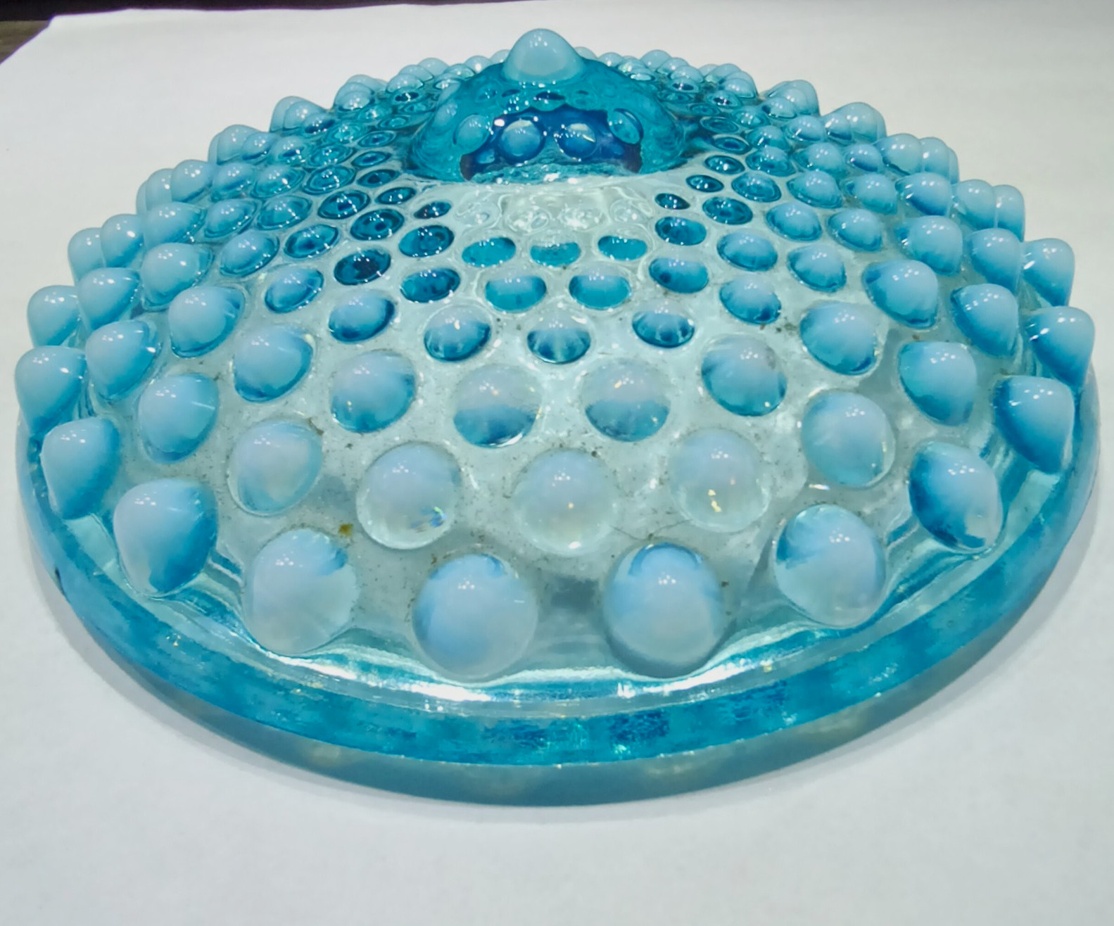 Vintage Fenton Blue Opalescent Hobnail Glass Powder Jar Lid Only 3.5" Vintage Fenton Blue Opalescent Hobnail Glass Powder Jar Lid Only 3.5"