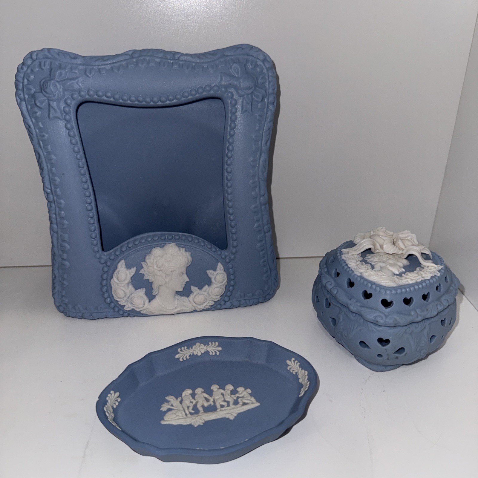 3 Vintage Wedgewood Pieces. Trinket Box, a Jewelry Dish, and and Picture Frame 3 Vintage Wedgewood Pieces. Trinket Box, a Jewelry Dish, and and Picture Frame