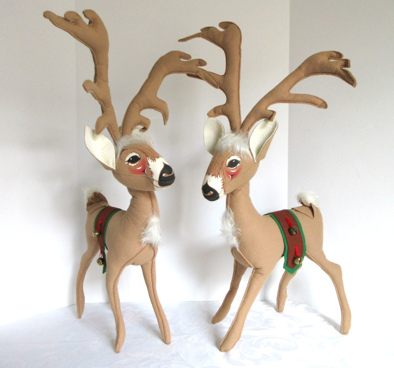 1995 Vintage Annalee Christmas Reindeer SET-2, 28", LARGE, RARE SET, VERY NICE 1995 Vintage Annalee Christmas Reindeer SET-2, 28", LARGE, RARE SET, VERY NICE