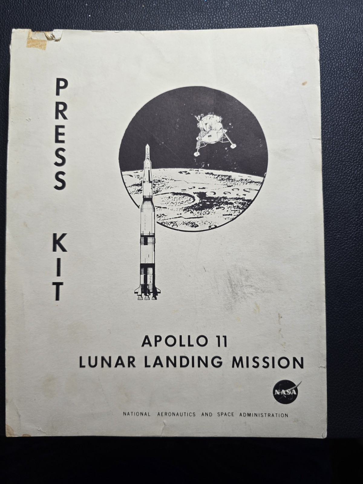 NASA APOLLO 11 Lunar Landing Mission Original Press Kit July 1969 NASA APOLLO 11 Lunar Landing Mission Original Press Kit July 1969