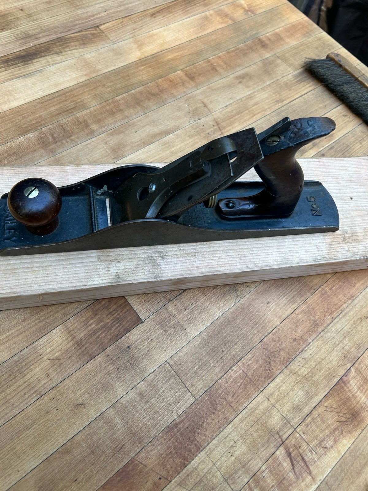 VINTAGE STANLEY BAILEY NO 5C PLANE- V LOGO- 3- PATENT DATES. VINTAGE STANLEY BAILEY NO 5C PLANE- V LOGO- 3- PATENT DATES.