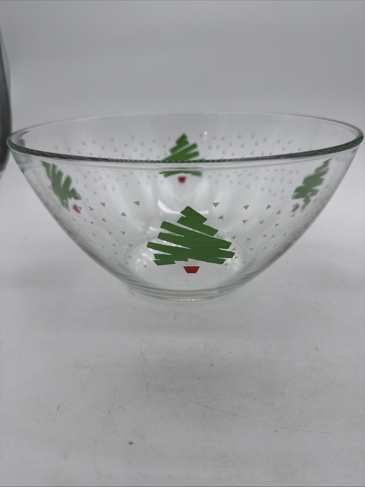 Rare Vtg ARCOROC FRANCE 1989 DAYTON HUDSON CHRISTMAS TREE CONFETTI Serving Bowl Rare Vtg ARCOROC FRANCE 1989 DAYTON HUDSON CHRISTMAS TREE CONFETTI Serving Bowl