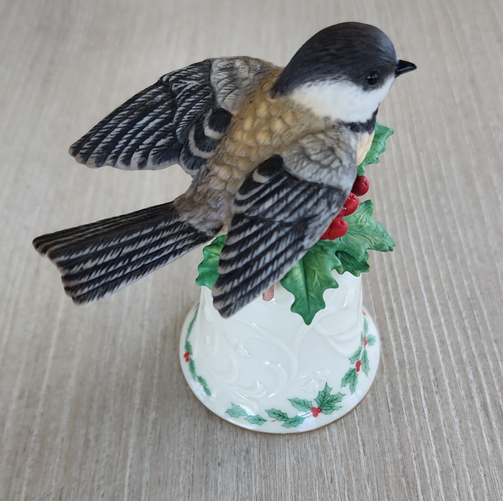 Vtg 1991 Lenox Porcelain Christmas Bell Black-Cap Chickadee Authenticity Cert. Vtg 1991 Lenox Porcelain Christmas Bell Black-Cap Chickadee Authenticity Cert.