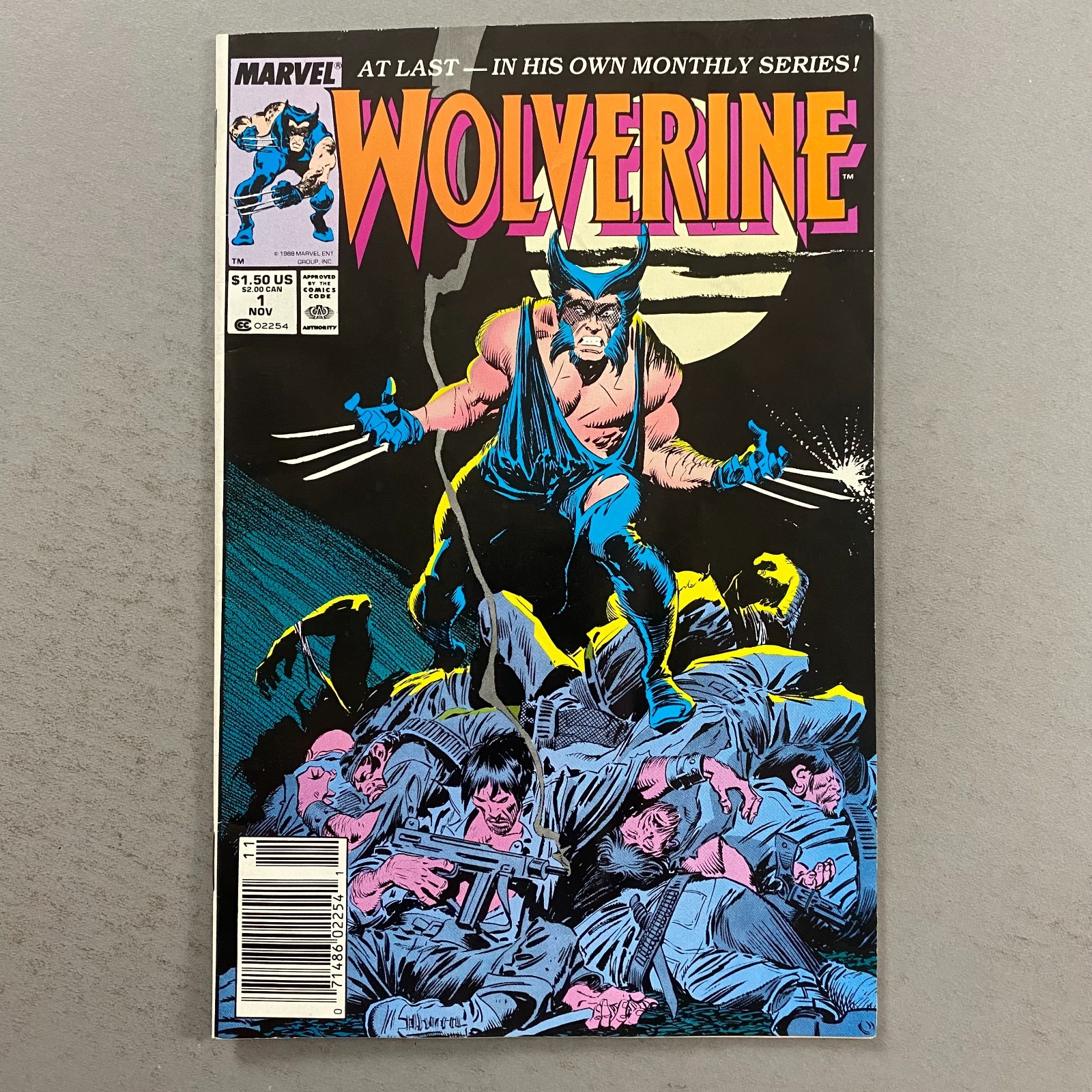 WOLVERINE 1 NEWSSTAND 1ST ONGOING SERIES DEBUT BLACK COSTUME (1988, MARVEL) WOLVERINE 1 NEWSSTAND 1ST ONGOING SERIES DEBUT BLACK COSTUME (1988, MARVEL)