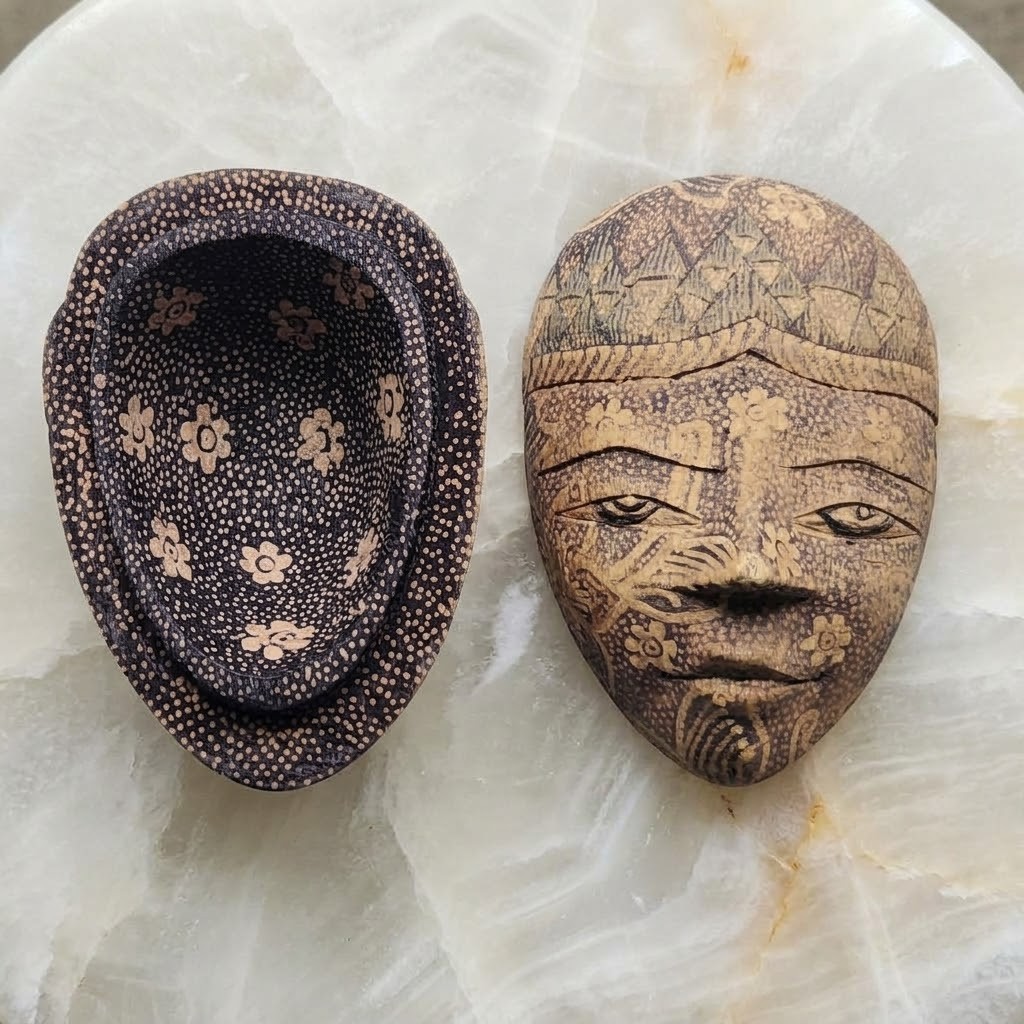 Wooden Batik Topeng Indonesian Mask Box Handmade Face Trinket Hand Carved Vtg Wooden Batik Topeng Indonesian Mask Box Handmade Face Trinket Hand Carved Vtg