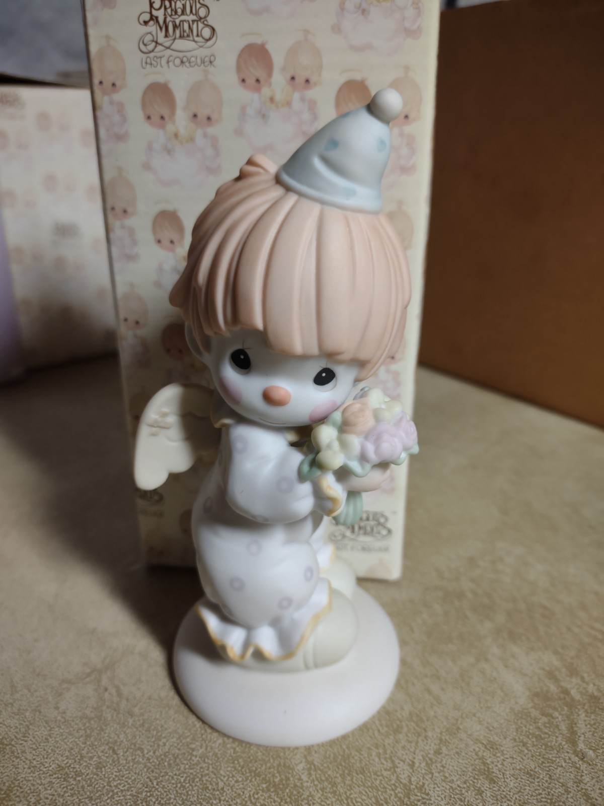 Precious Moments Porcelain Figurine Collection. Happiness Divine with Box Precious Moments Porcelain Figurine Collection. Happiness Divine with Box