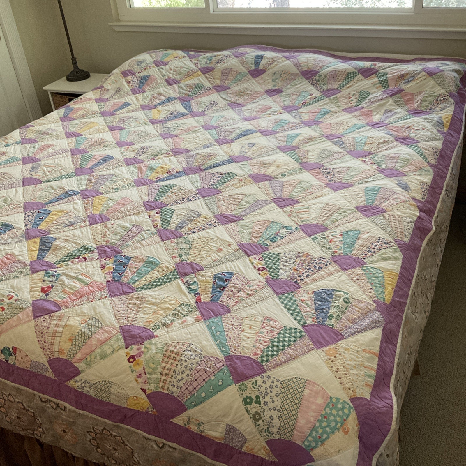 Antique Fan Cotton Quilt Hand Stitched Quilted 86”x80” Antique Fan Cotton Quilt Hand Stitched Quilted 86”x80”