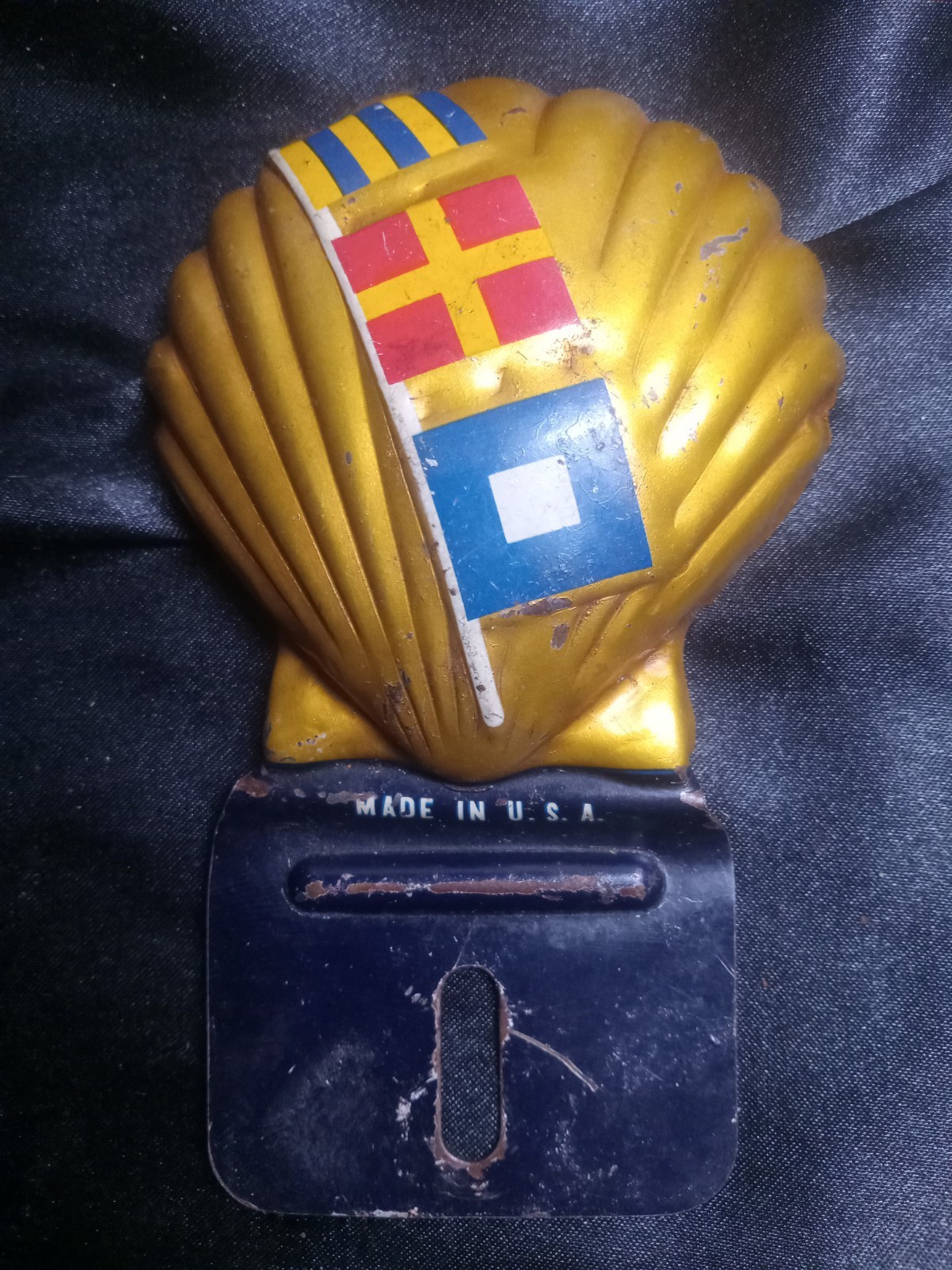 Vintage Original Shell Oil Gas License Plate Topper Vintage Original Shell Oil Gas License Plate Topper
