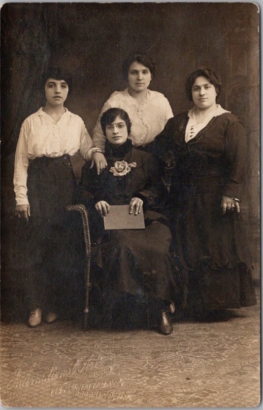 c190s BROOKLYN New York Real Photo RPPC Postcard "Bob's Mother and Friends"