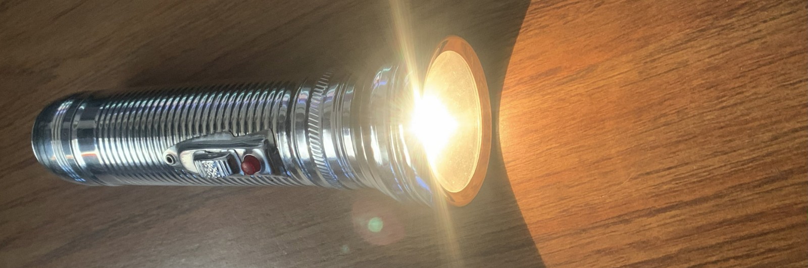 VTG Late 1950's - 1960s 555 Chromed Steel 2 D-Cell Flashlight Un-used but Tested VTG Late 1950's - 1960s 555 Chromed Steel 2 D-Cell Flashlight Un-used but Tested