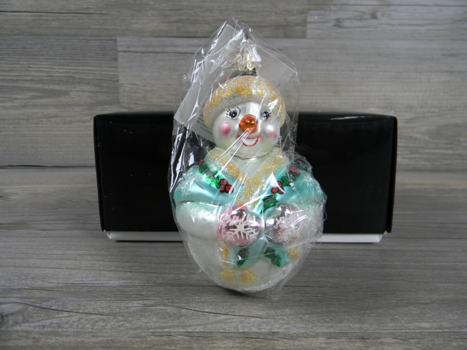 Christopher Radko 4 Inch Jolly Wrap Jr Glass Christmas Ornament 1998 Christopher Radko 4 Inch Jolly Wrap Jr Glass Christmas Ornament 1998