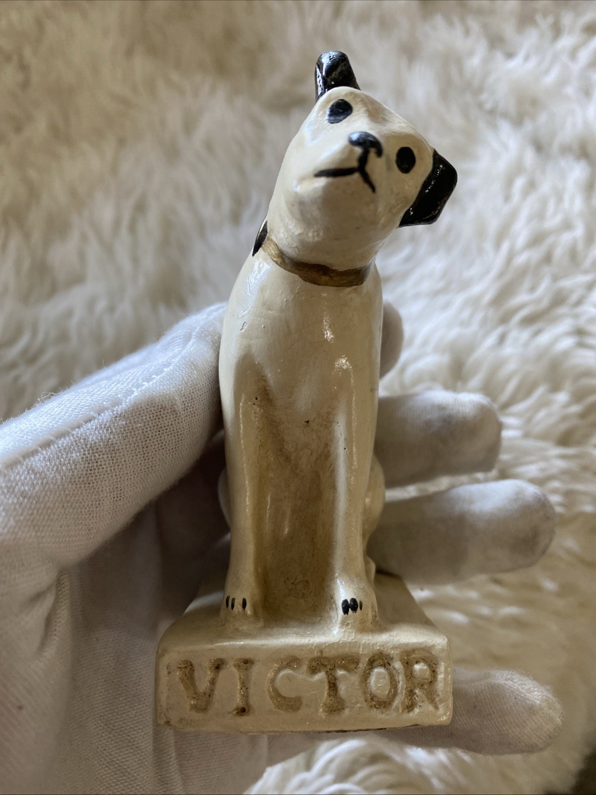 1930s 4" Chalkware RCA VICTOR Nipper Dog Advertising "V" Collar Original Paint 1930s 4" Chalkware RCA VICTOR Nipper Dog Advertising "V" Collar Original Paint