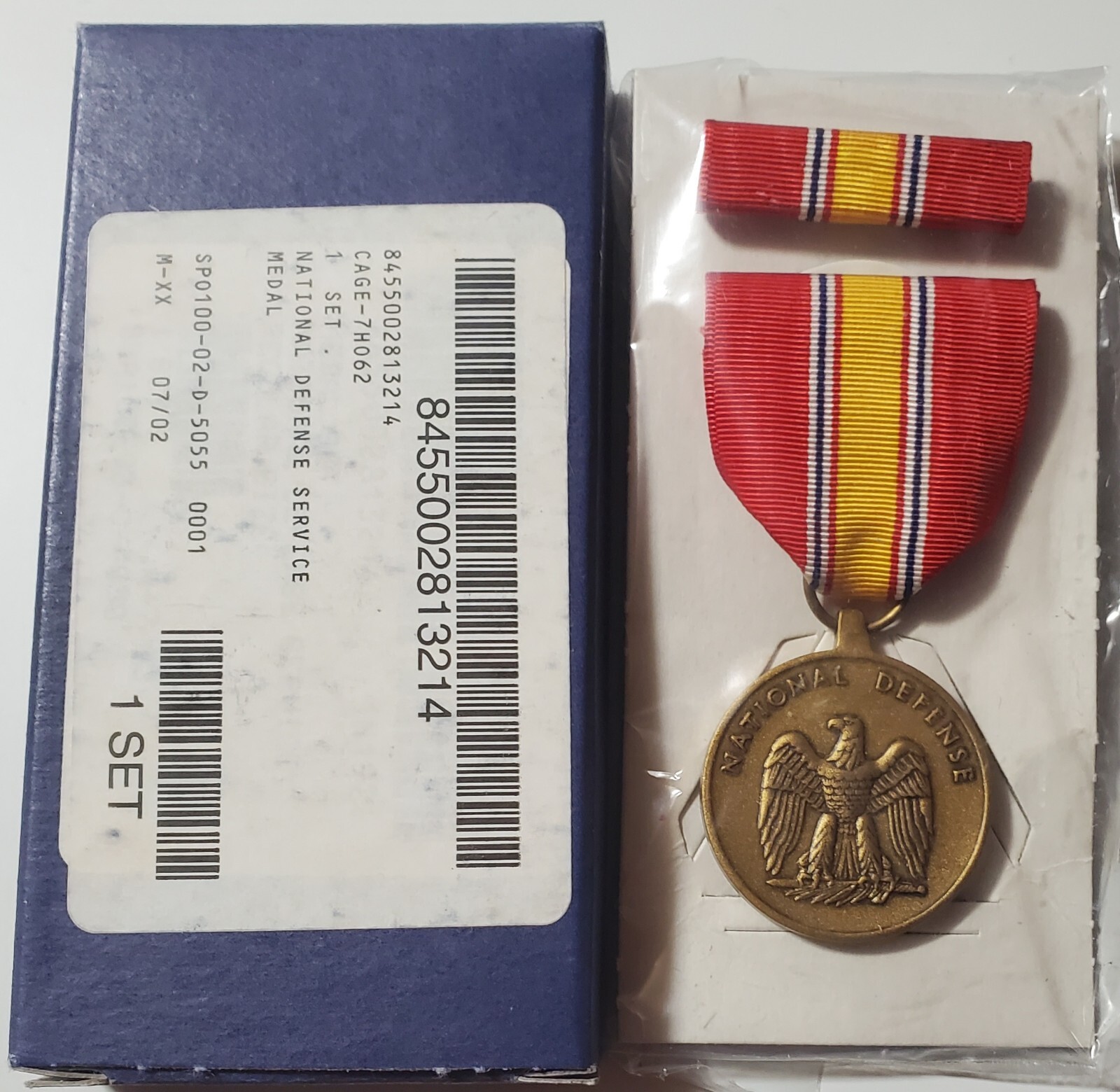 NATIONAL DEFENSE SERVICE MEDAL & RIBBON SET MILITARY GI ISSUE W/ORG BOX NDSM NEW NATIONAL DEFENSE SERVICE MEDAL & RIBBON SET MILITARY GI ISSUE W/ORG BOX NDSM NEW