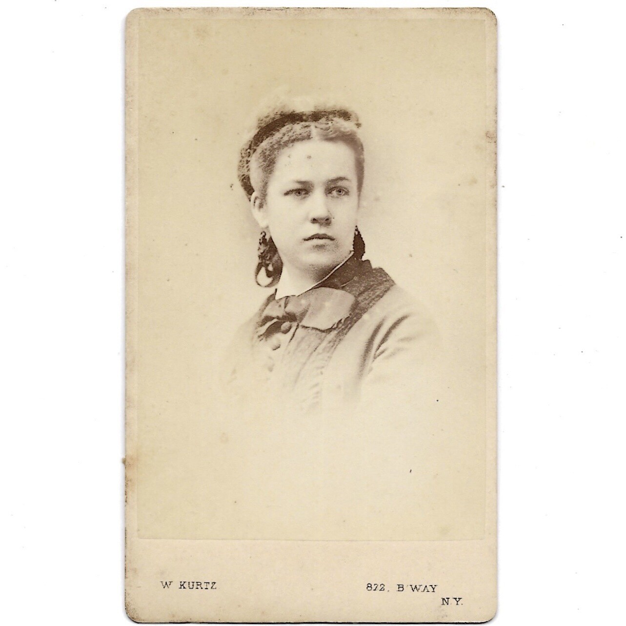 Pretty Girl Antique CDV Photo 1860s Civil War Era Manhattan NY NYC Portrait Bows Pretty Girl Antique CDV Photo 1860s Civil War Era Manhattan NY NYC Portrait Bows