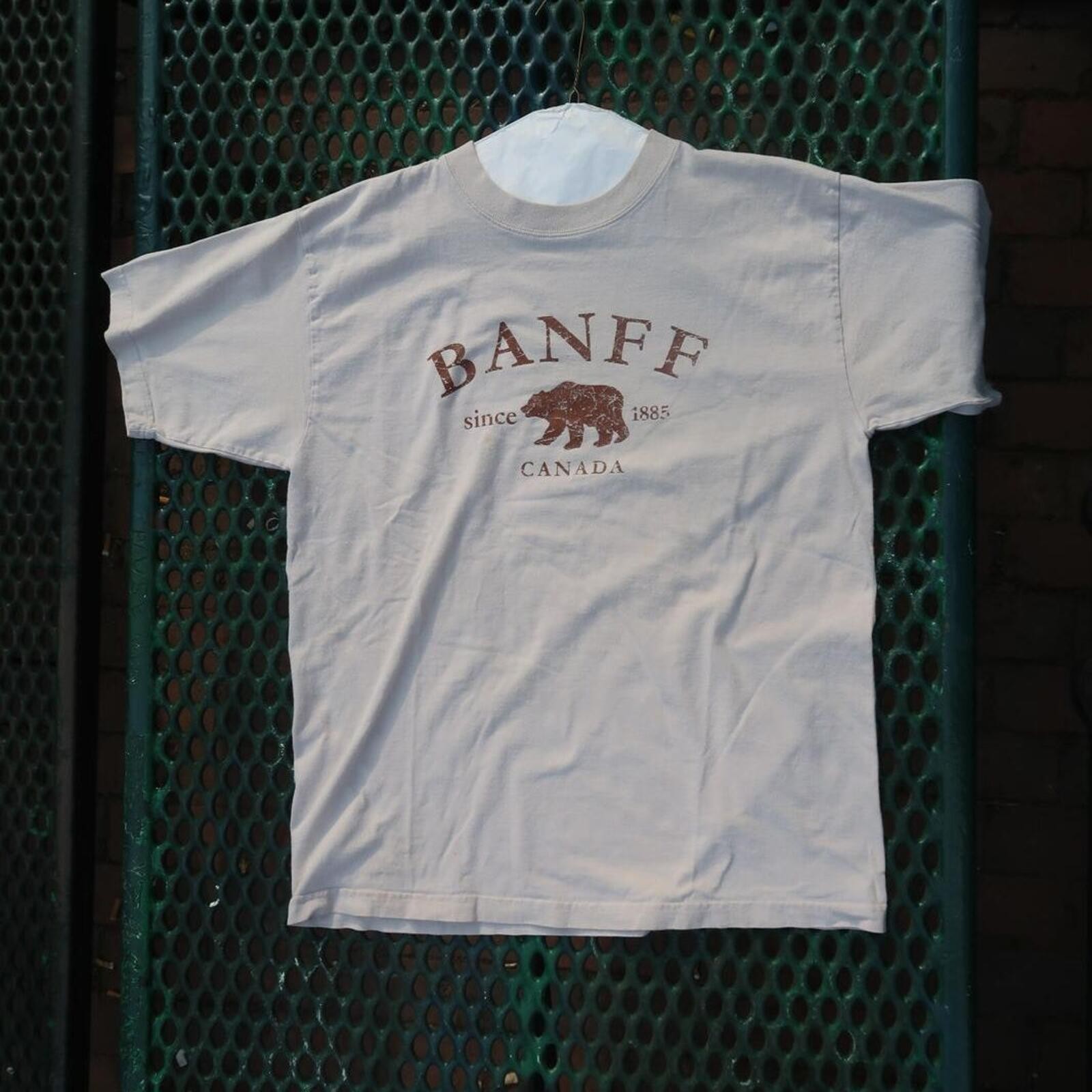 Banff Canada Graphic T-Shirt Size Large Banff Canada Graphic T-Shirt Size Large