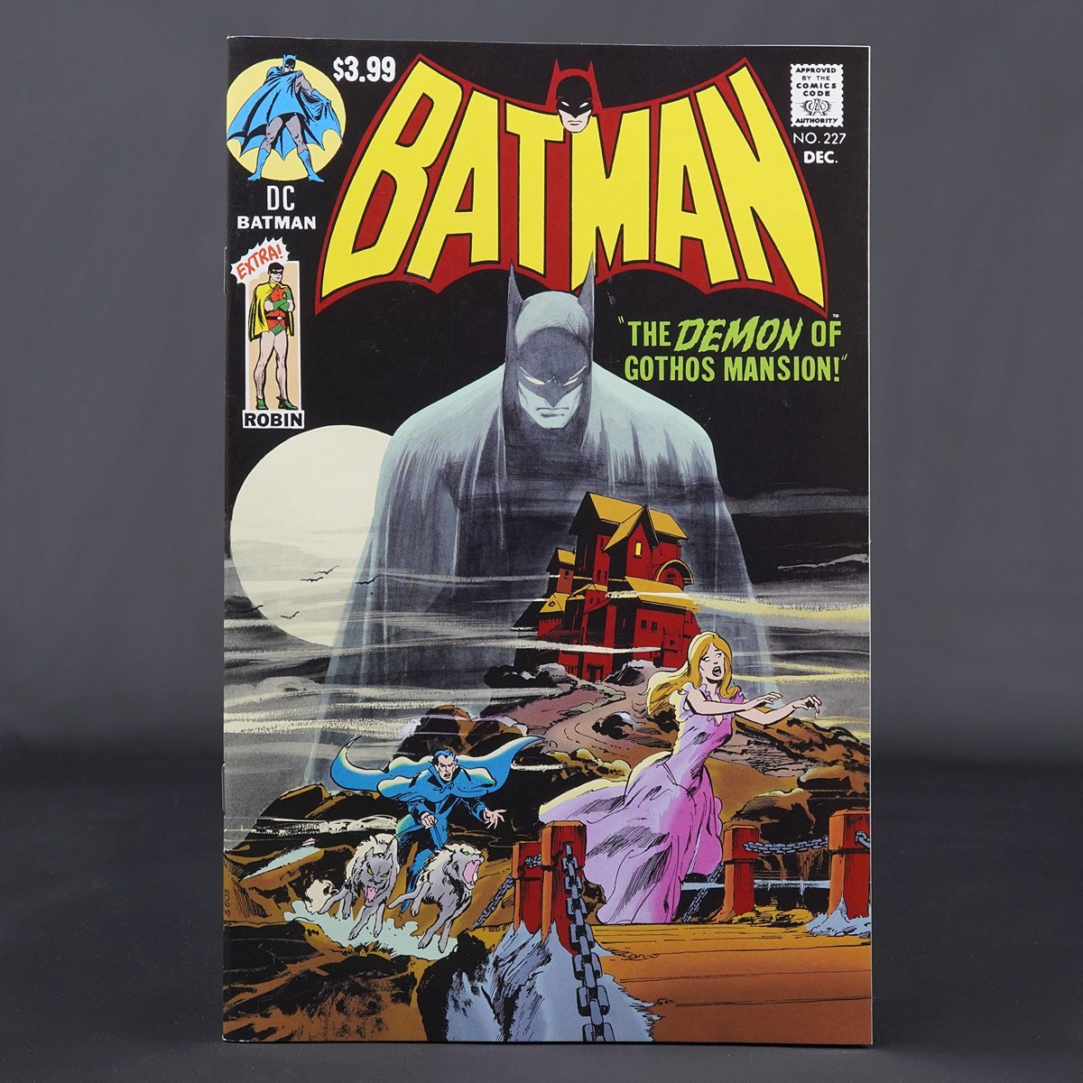 BATMAN #227 Facsimile Edition Cvr A DC Comics 2026 ptg 0826DC0258 227A (CA)Adams BATMAN #227 Facsimile Edition Cvr A DC Comics 2026 ptg 0826DC0258 227A (CA)Adams