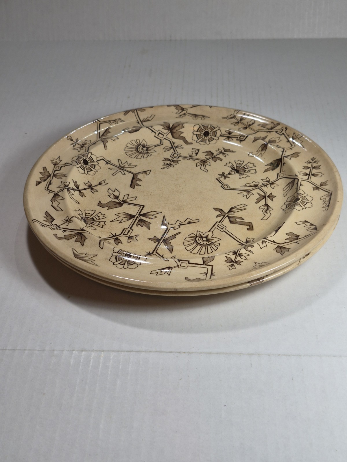 2 ANTQ 1878 George Jones & Sons 10.5" Stylized Plates To Honor PLEVNA Seige