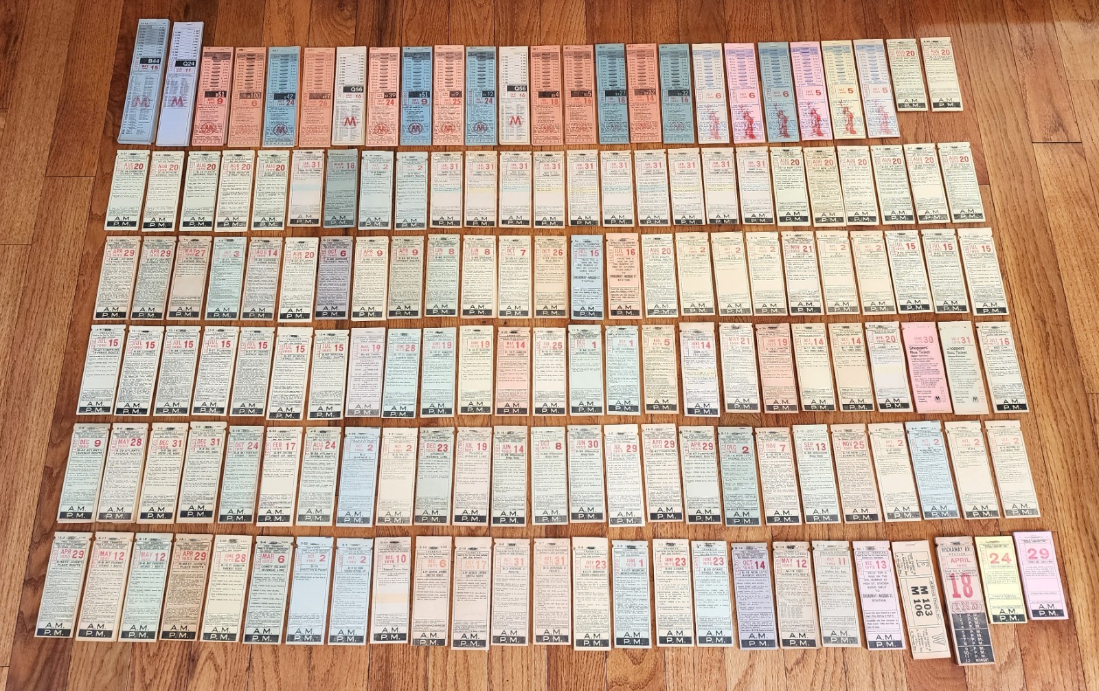 LOT 150 - NYCTA MABSTOA NYC BUS TICKET TRANSFER BOOKS QUEENS BROOKLYN BX NY LOT 150 - NYCTA MABSTOA NYC BUS TICKET TRANSFER BOOKS QUEENS BROOKLYN BX NY