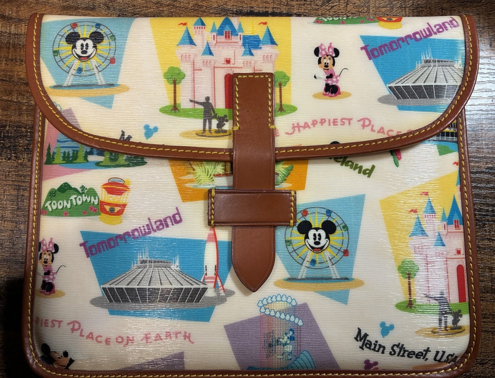 2012 Disneyland Dooney And Bourke Tablet Case- Hard To Find 2012 Disneyland Dooney And Bourke Tablet Case- Hard To Find