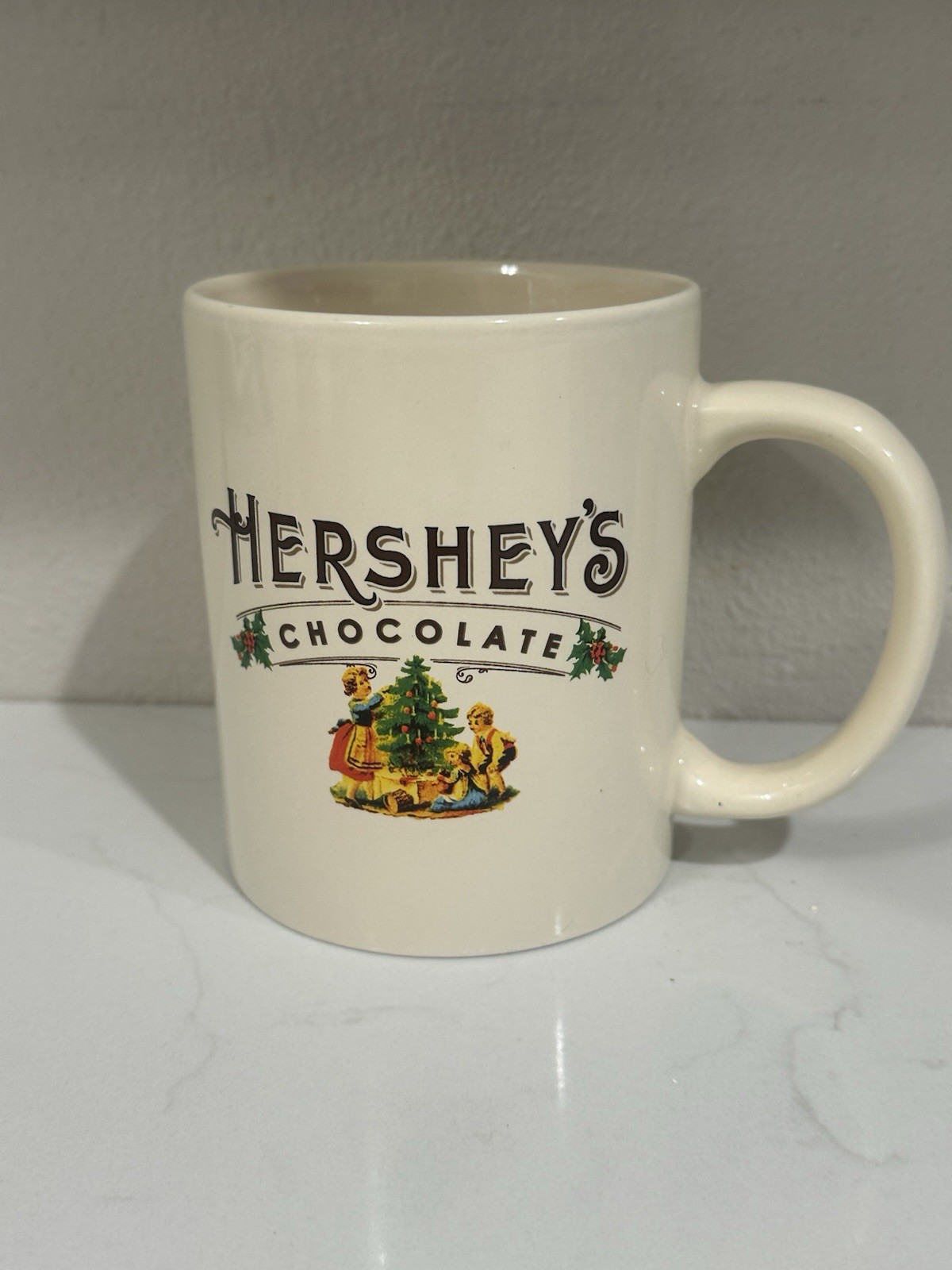 Hershey's Chocolate Old Fashioned 24oz Oversized Jumbo Christmas Coffee Mug Hershey's Chocolate Old Fashioned 24oz Oversized Jumbo Christmas Coffee Mug