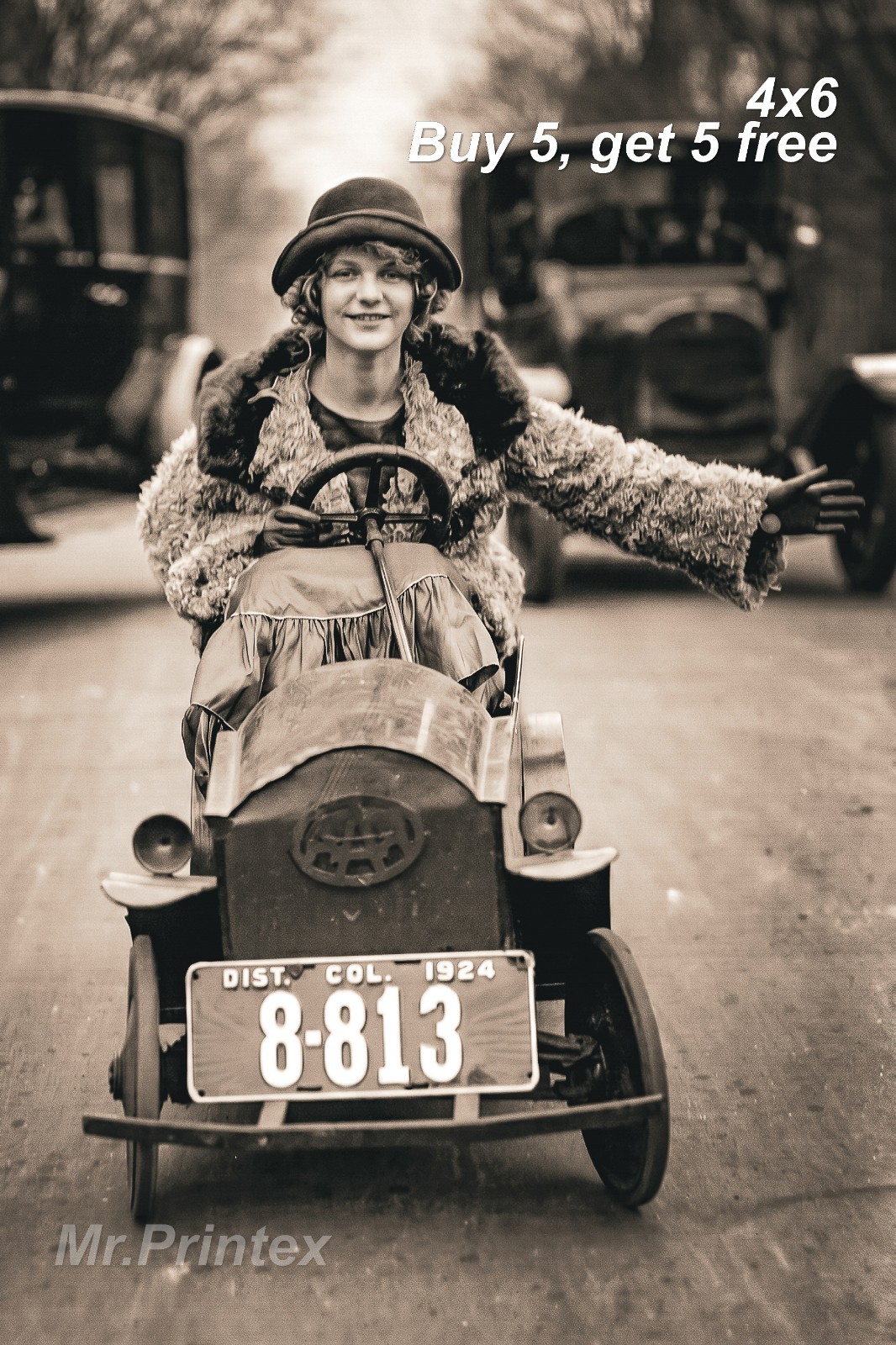 1920s Flapper Woman π Vintage Car - 4x6 Photo - Roaring Twenties Icon 1920s Flapper Woman π Vintage Car - 4x6 Photo - Roaring Twenties Icon