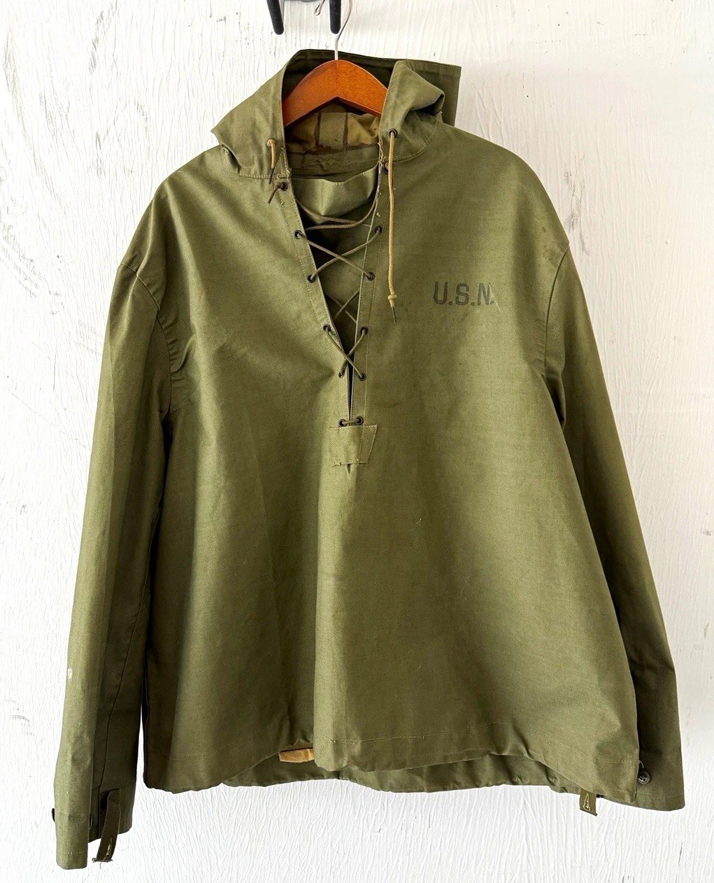 WWII US Navy Wet Weather Deck Parka Smock USN NXSX-36721 Size Large Original WWII US Navy Wet Weather Deck Parka Smock USN NXSX-36721 Size Large Original